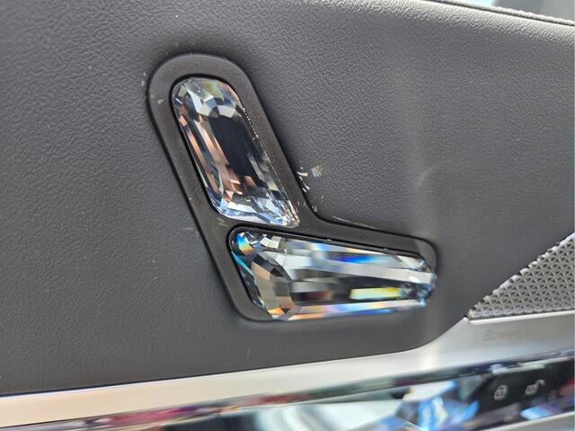 2026 BMW 740i 740i