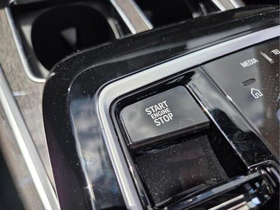 2026 BMW 740i 740i