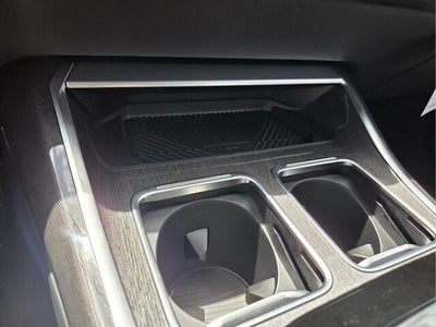 2026 BMW 740i 740i