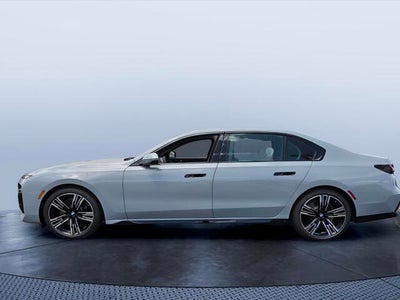 2026 BMW 740i 740i