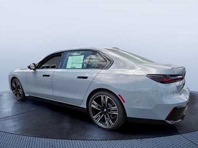 2026 BMW 740i 740i
