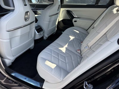 2026 BMW 7 Series 740i xDrive