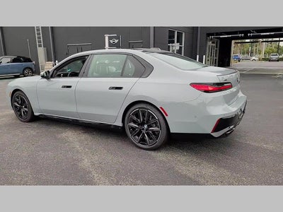 2025 BMW 7 Series 760i xDrive