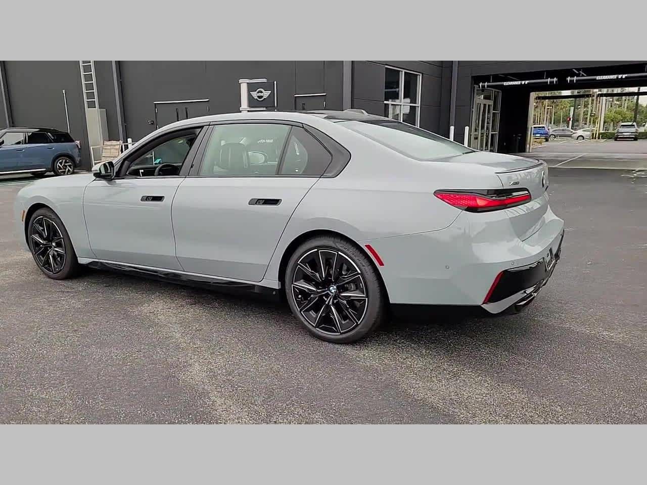 2025 BMW 7 Series 760i xDrive