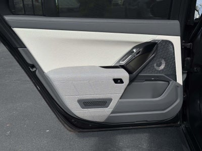 2023 BMW 7 Series 760i xDrive