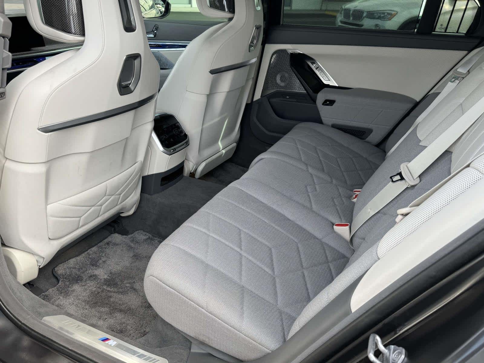 2023 BMW 7 Series 760i xDrive