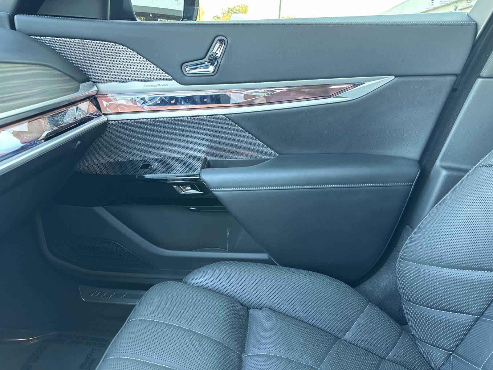 2025 BMW 7 Series 750e xDrive