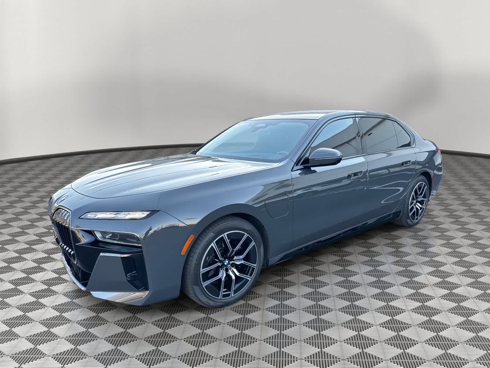 2025 BMW 7 Series 750e xDrive