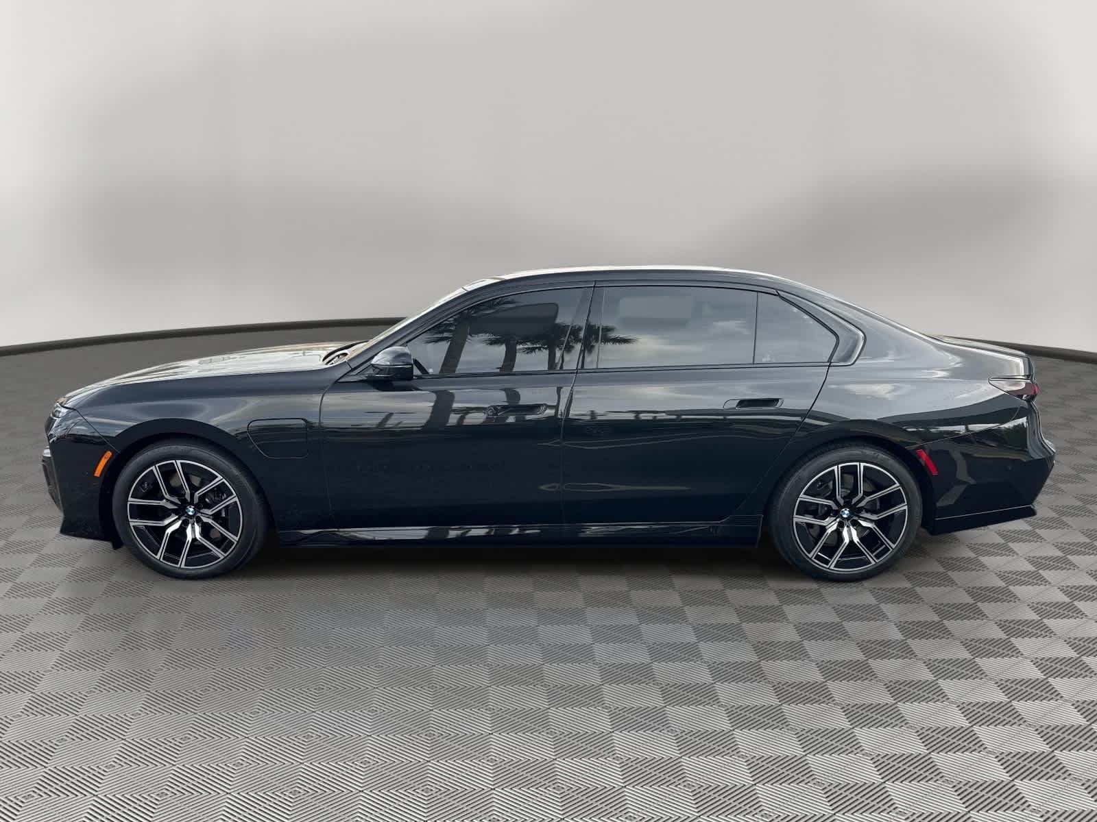 2026 BMW 750e xDrive 750e xDrive