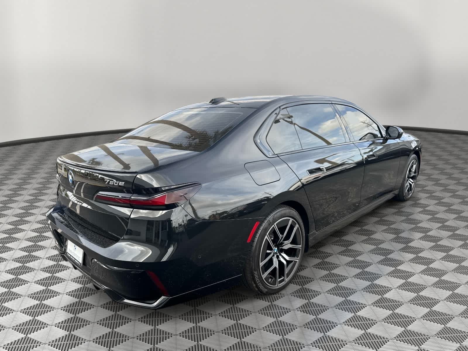 2026 BMW 750e xDrive 750e xDrive