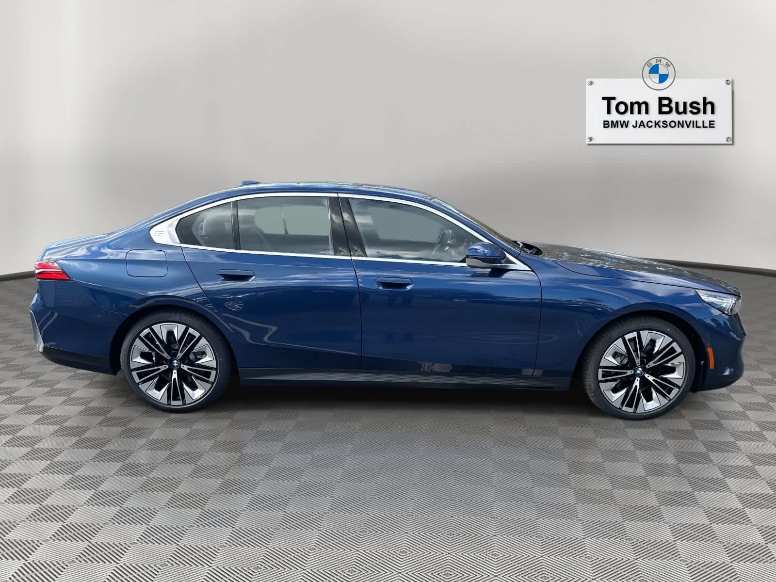 2026 BMW 5 Series 530i