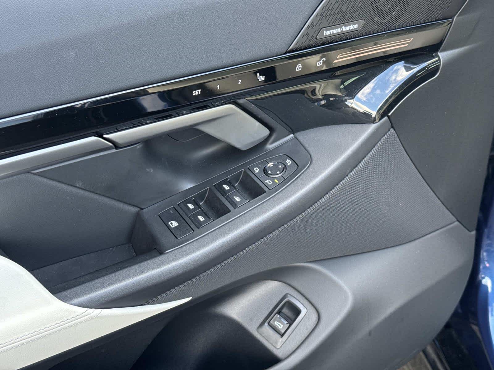 2025 BMW 5 Series 530i