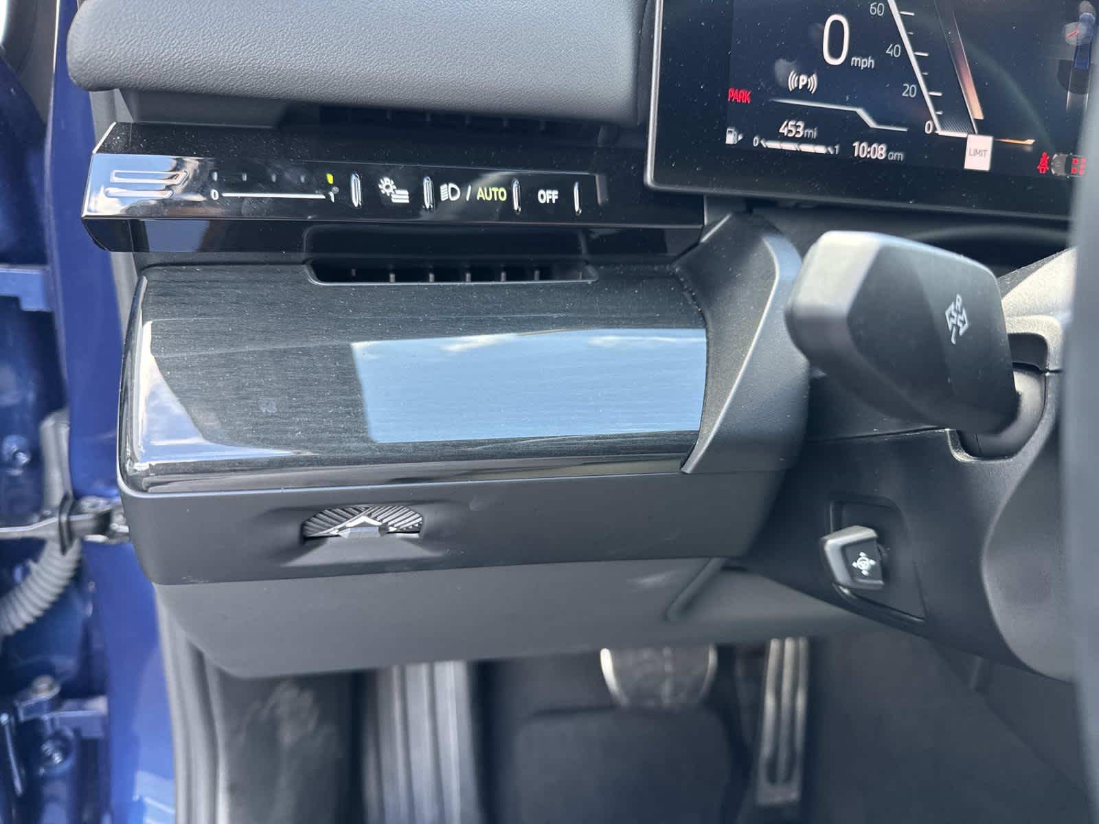 2025 BMW 5 Series 530i