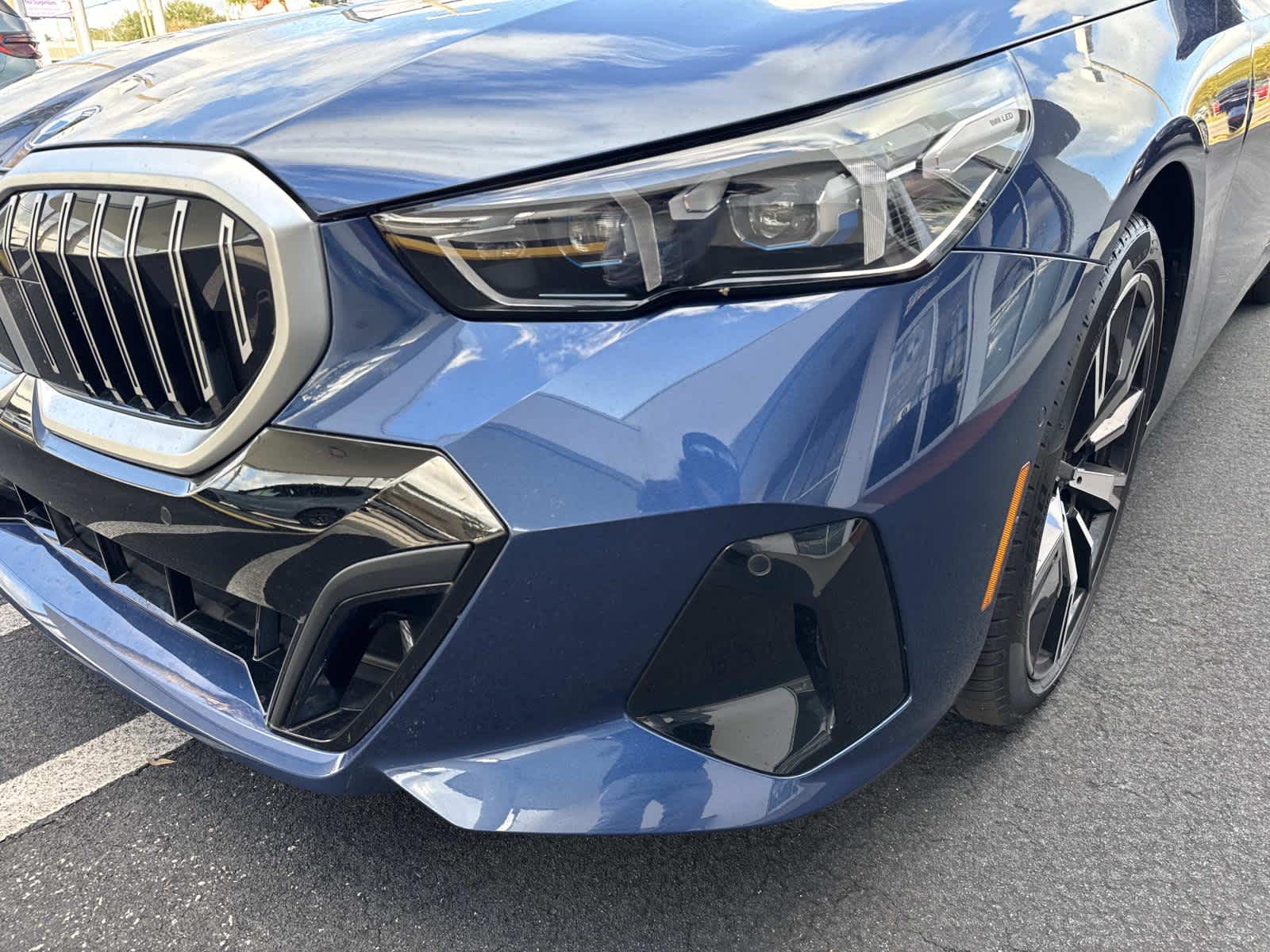 2025 BMW 5 Series 530i