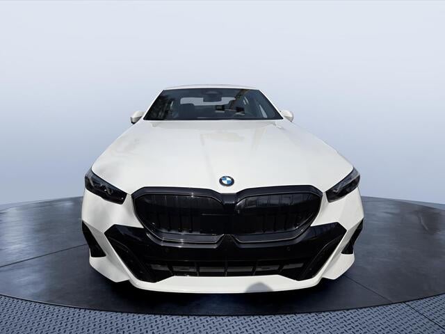 2026 BMW 530i 530i
