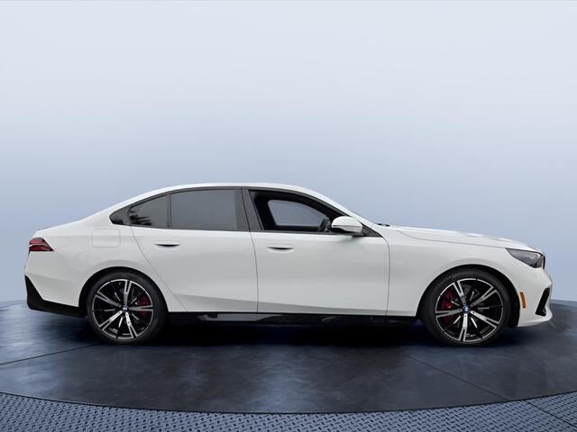 2026 BMW 530i 530i