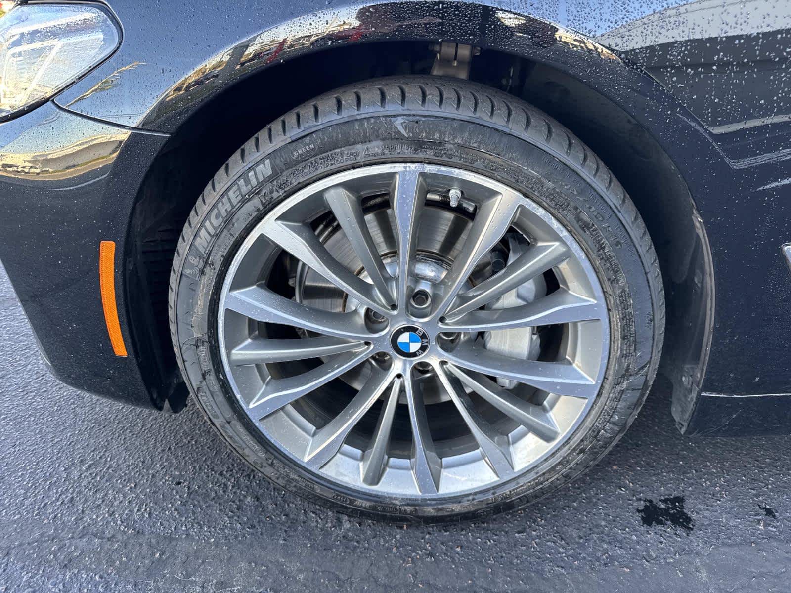 2023 BMW 5 Series 530i