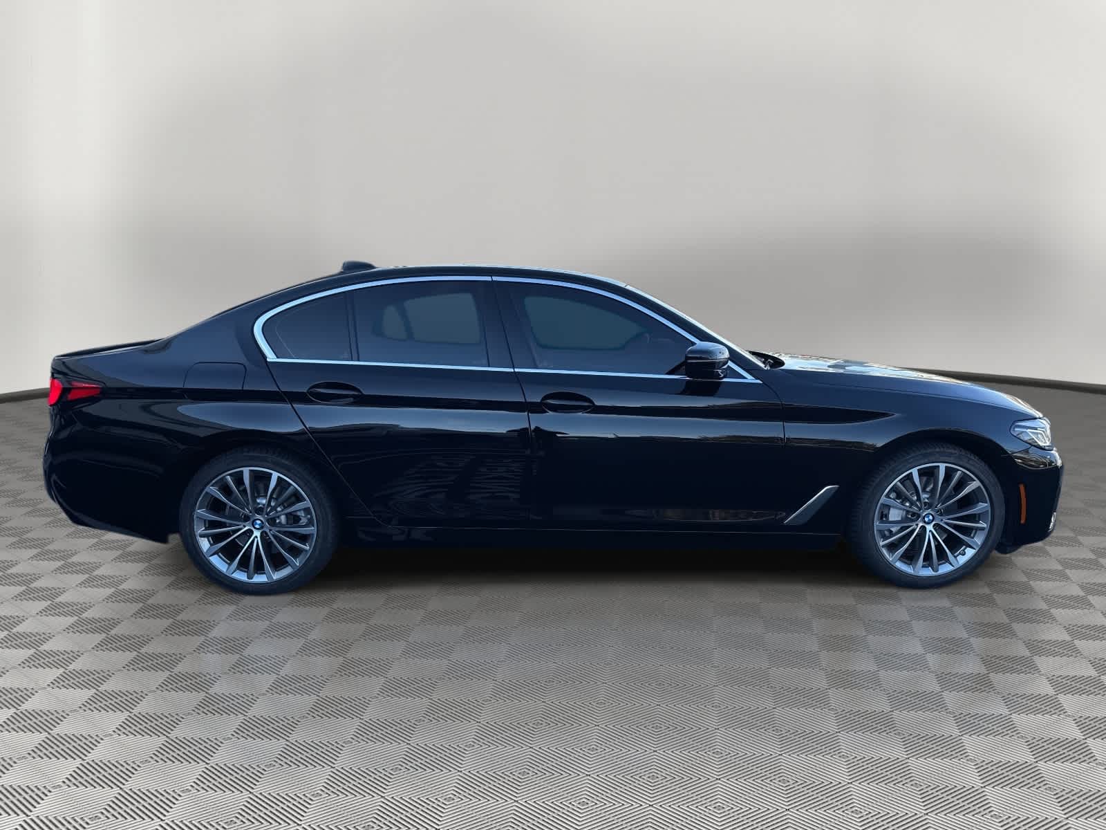 2023 BMW 5 Series 530i