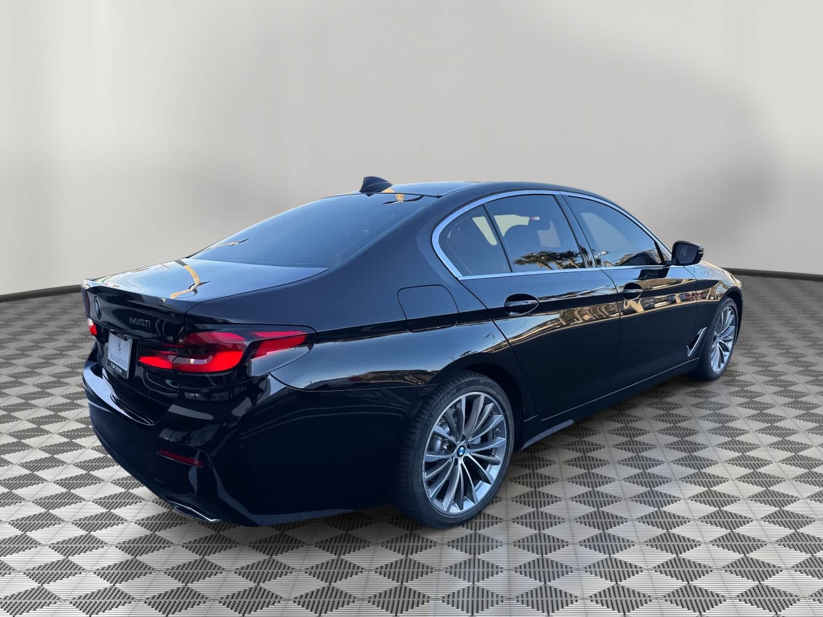 2023 BMW 5 Series 530i
