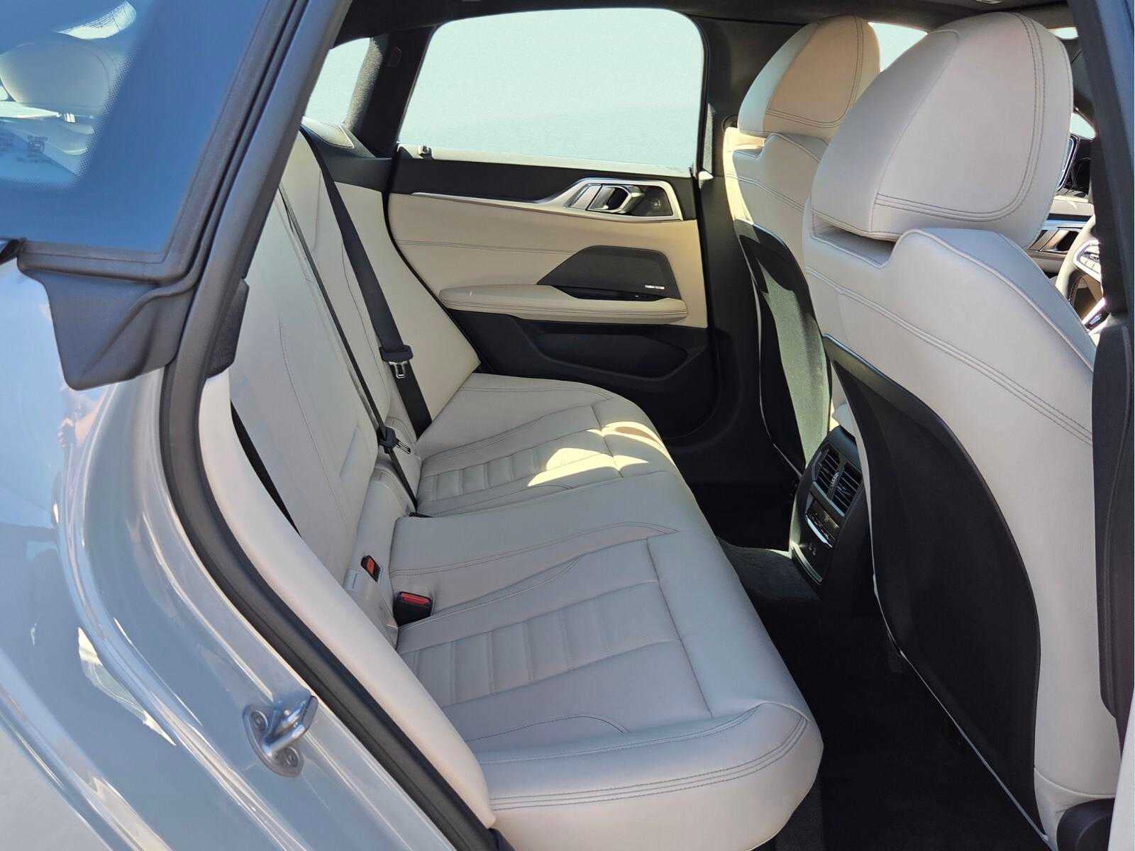 2027 BMW M440i M440i
