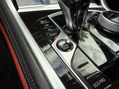2022 BMW 8 Series 840i