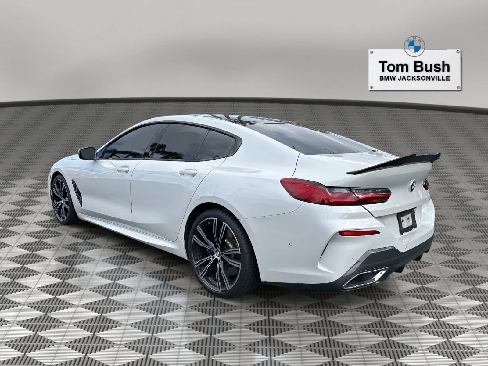 2022 BMW 8 Series 840i