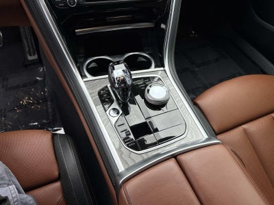2025 BMW 8 Series 840i