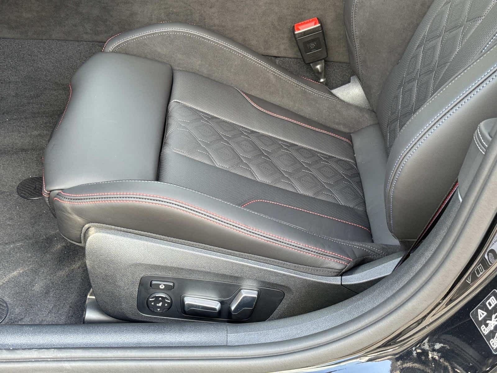 2026 BMW M850i xDrive M850i