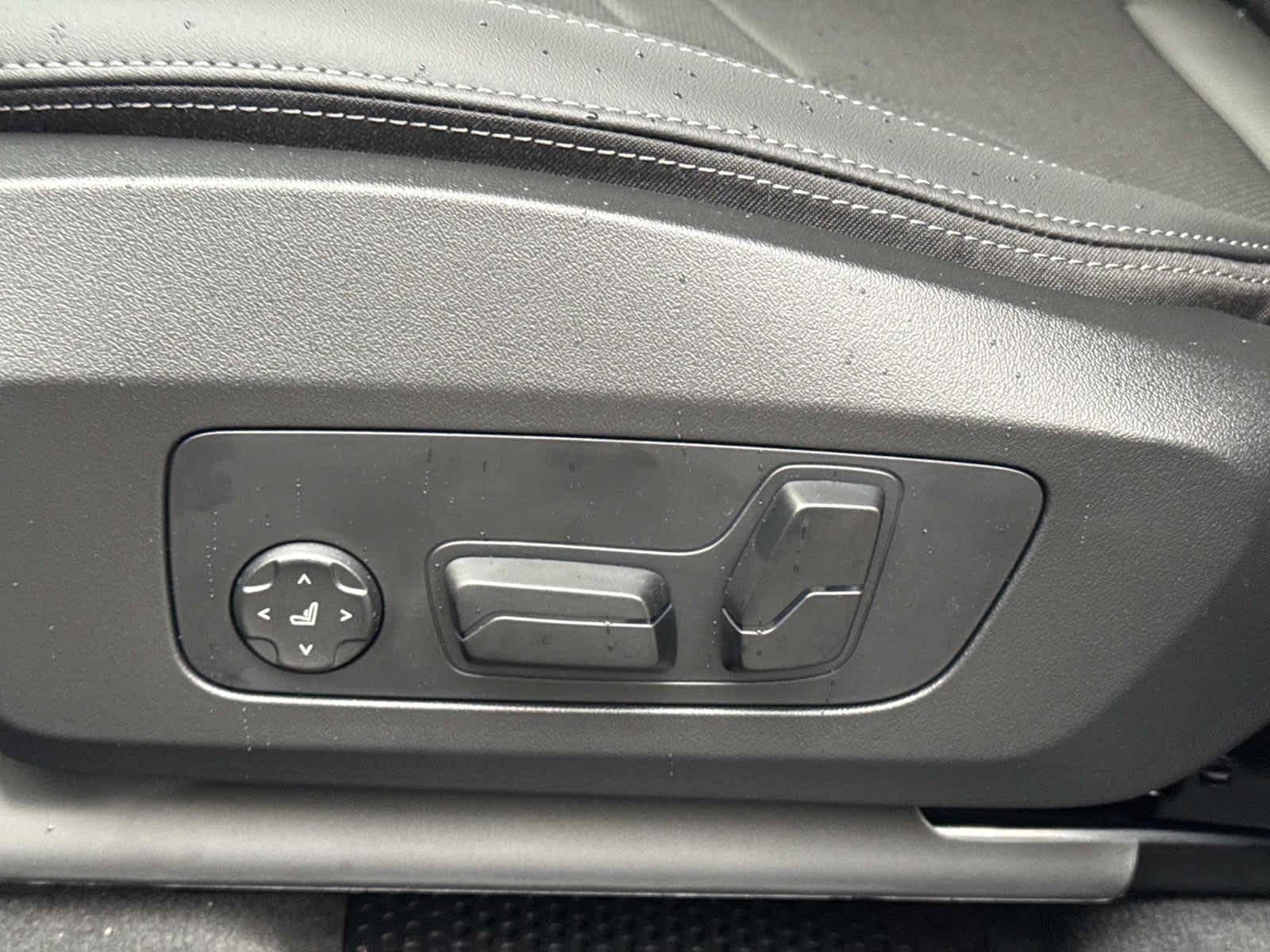 2026 BMW X2 xDrive28i xDrive28i