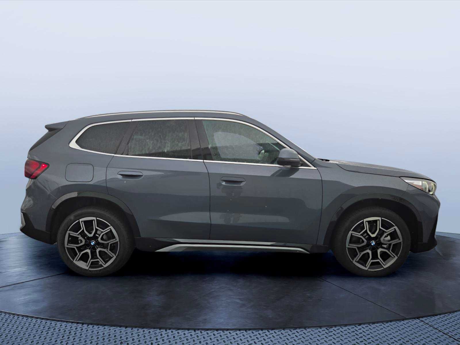 2027 BMW X1 xDrive28i xDrive28i
