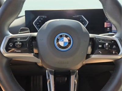 2025 BMW i5 eDrive40