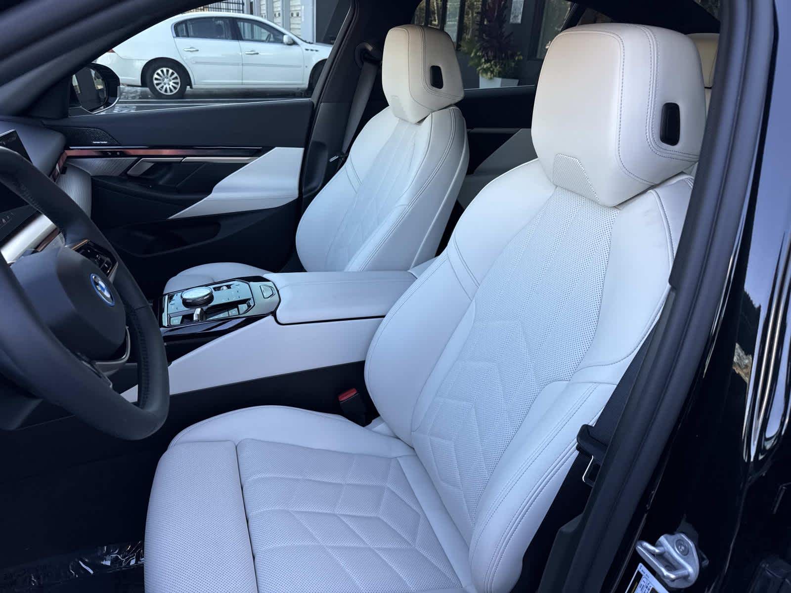 2025 BMW i5 eDrive40