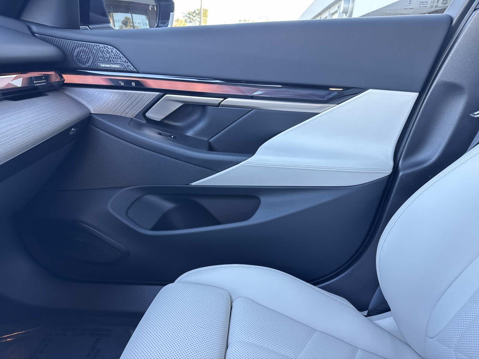 2025 BMW i5 eDrive40