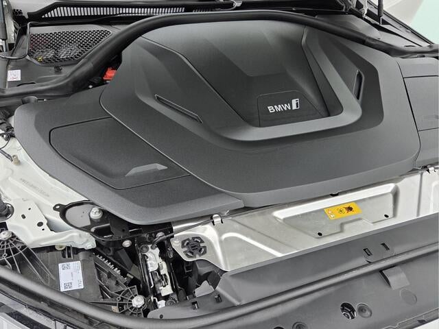 2025 BMW i4 M50 M50