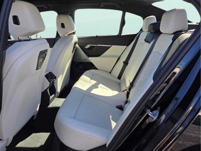 2027 BMW i5 xDrive40 xDrive40