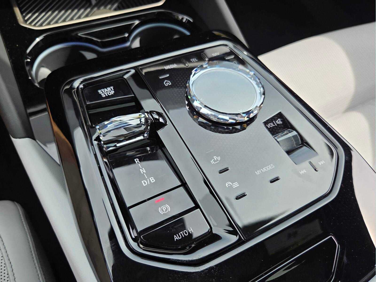 2026 BMW i5 M60