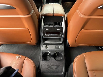 2024 BMW X7 M60i