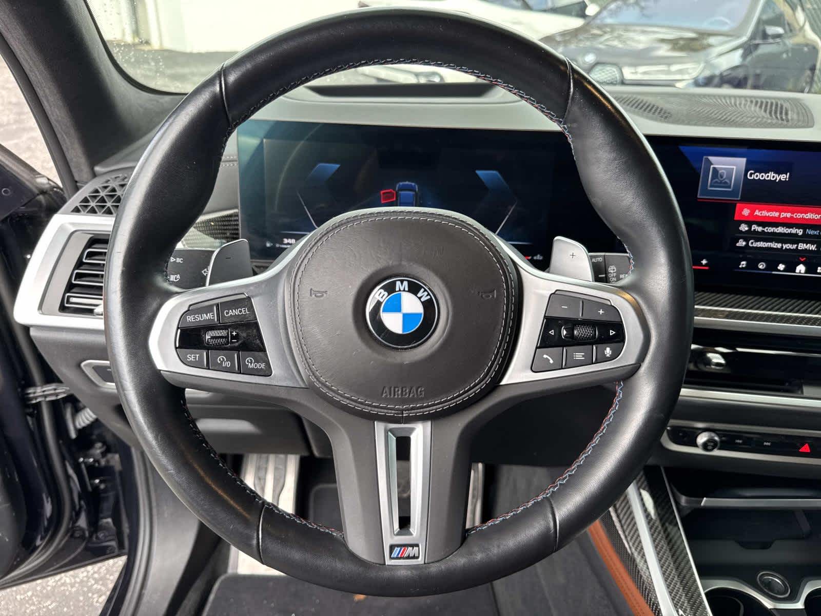 2024 BMW X7 M60i