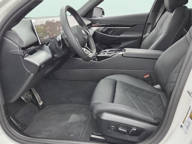 2026 BMW 5 SERIES 530I
