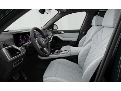 2027 BMW X7 Base