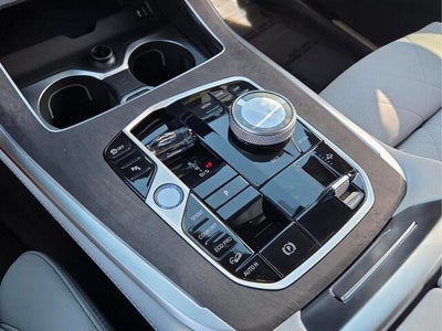 2027 BMW X7 xDrive40i