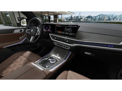 2027 BMW X7 Base