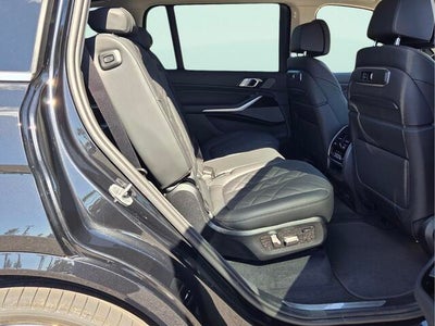 2027 BMW X7 xDrive40i