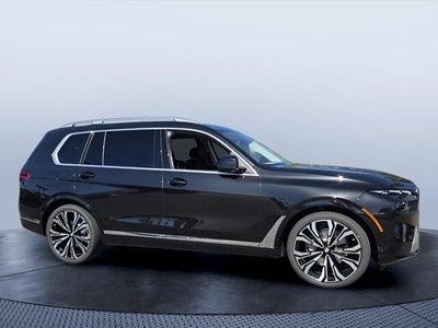 2027 BMW X7 Base