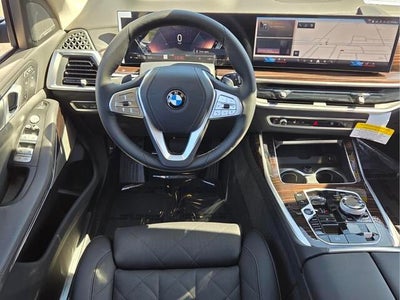 2027 BMW X7 Base