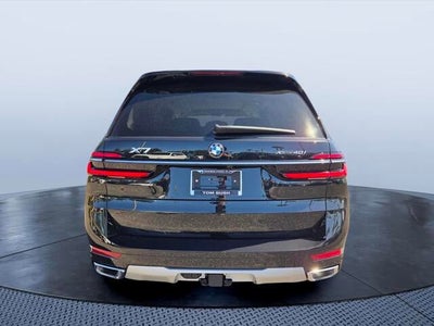2027 BMW X7 Base