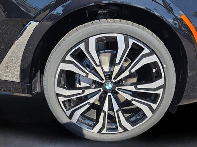 2027 BMW X7 Base