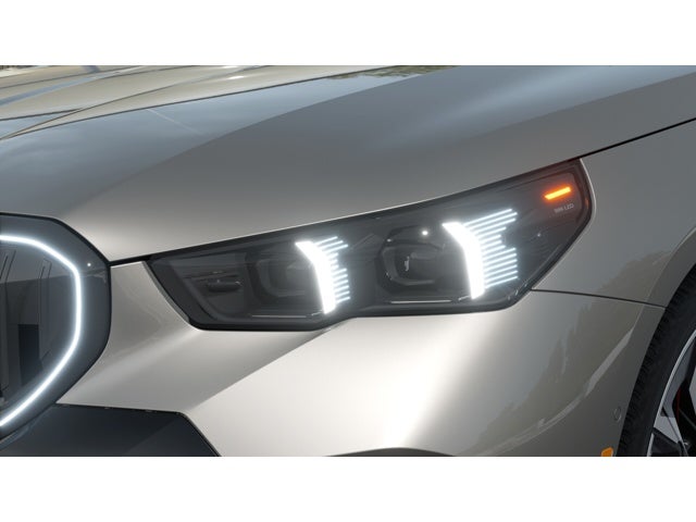 2027 BMW 550e Base