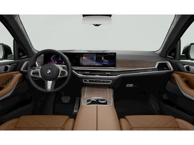 2027 BMW X7 Base