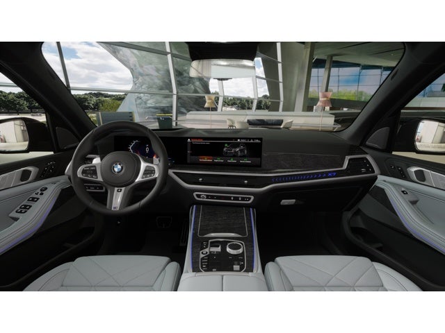 2027 BMW X7 Base